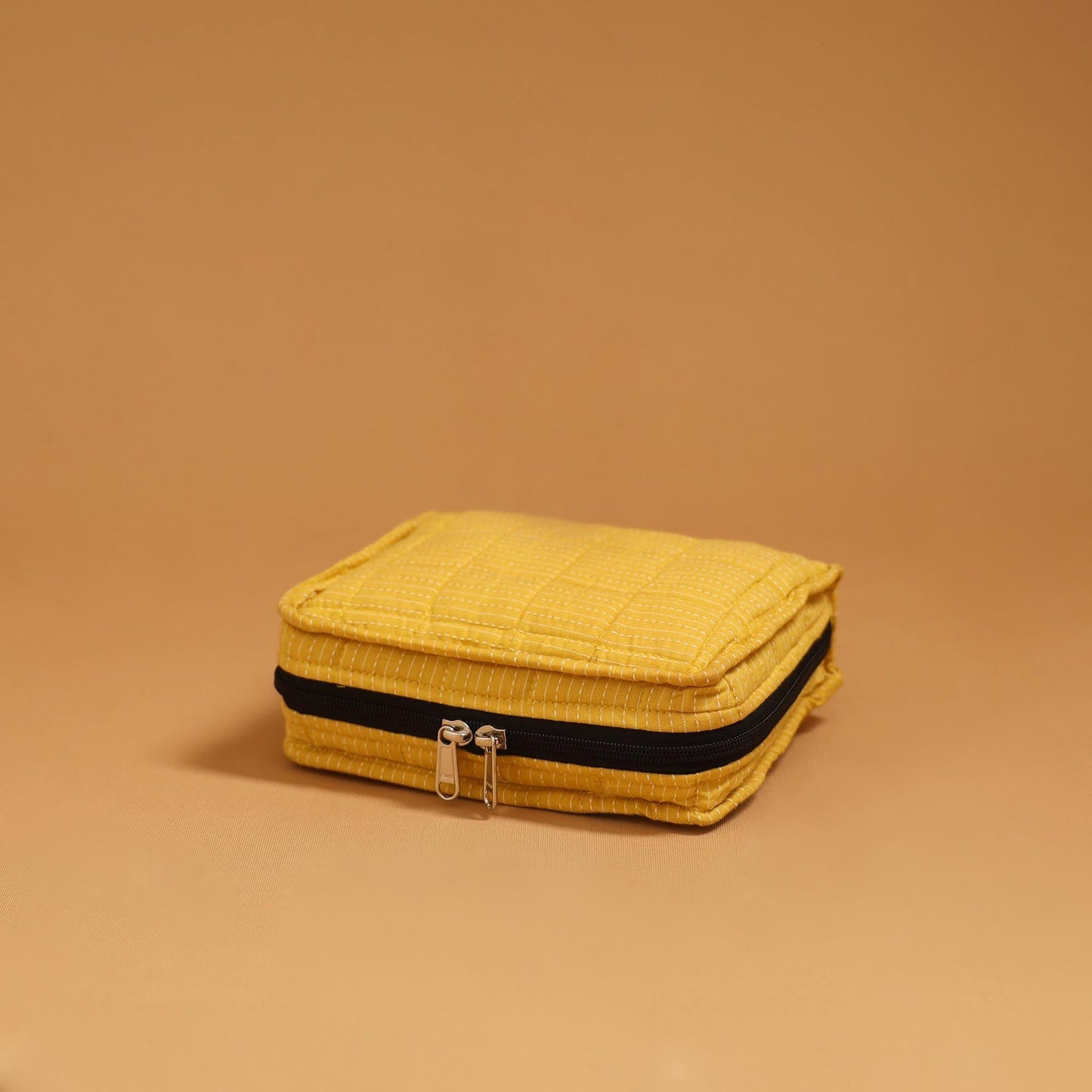 Handmade 4 pockets quilted jewellery bag 01 - handcrafted