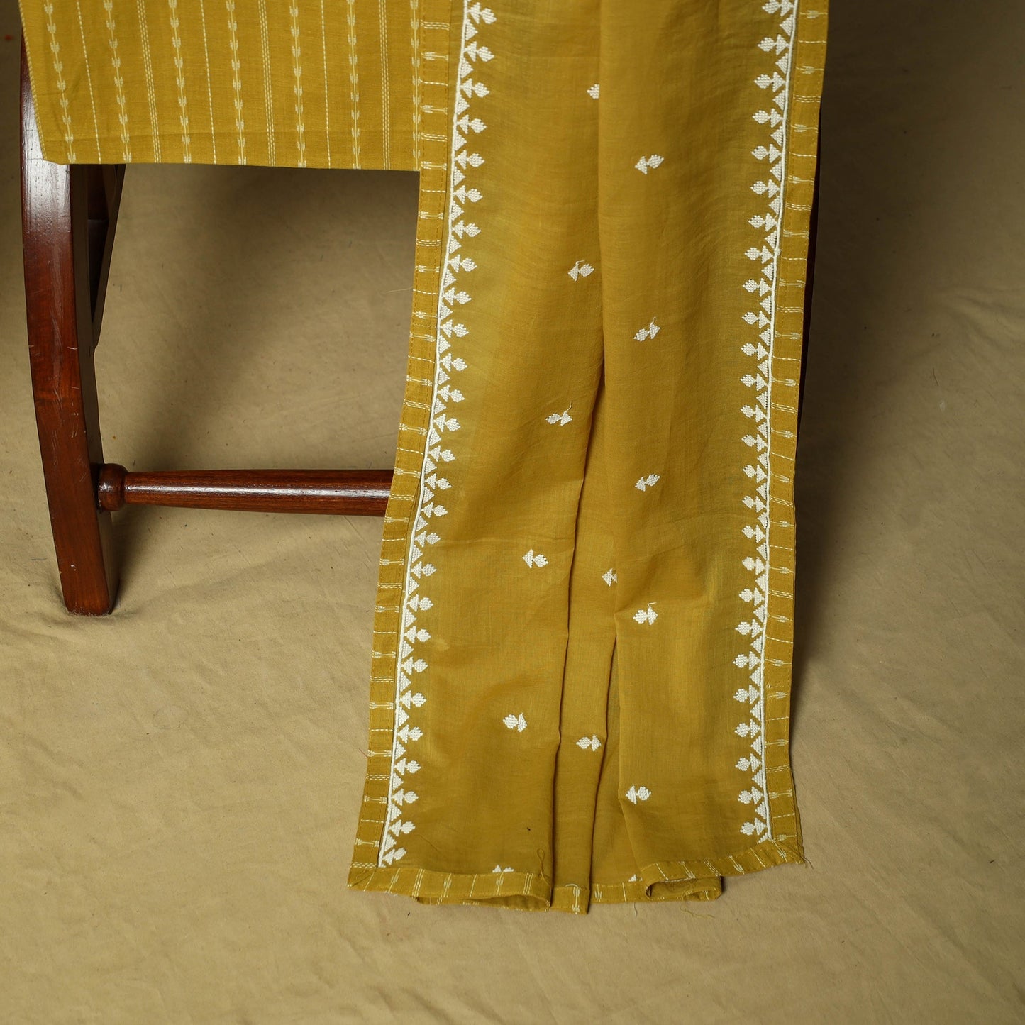 Jacquard embroidered cotton 3pc unstitched dress material