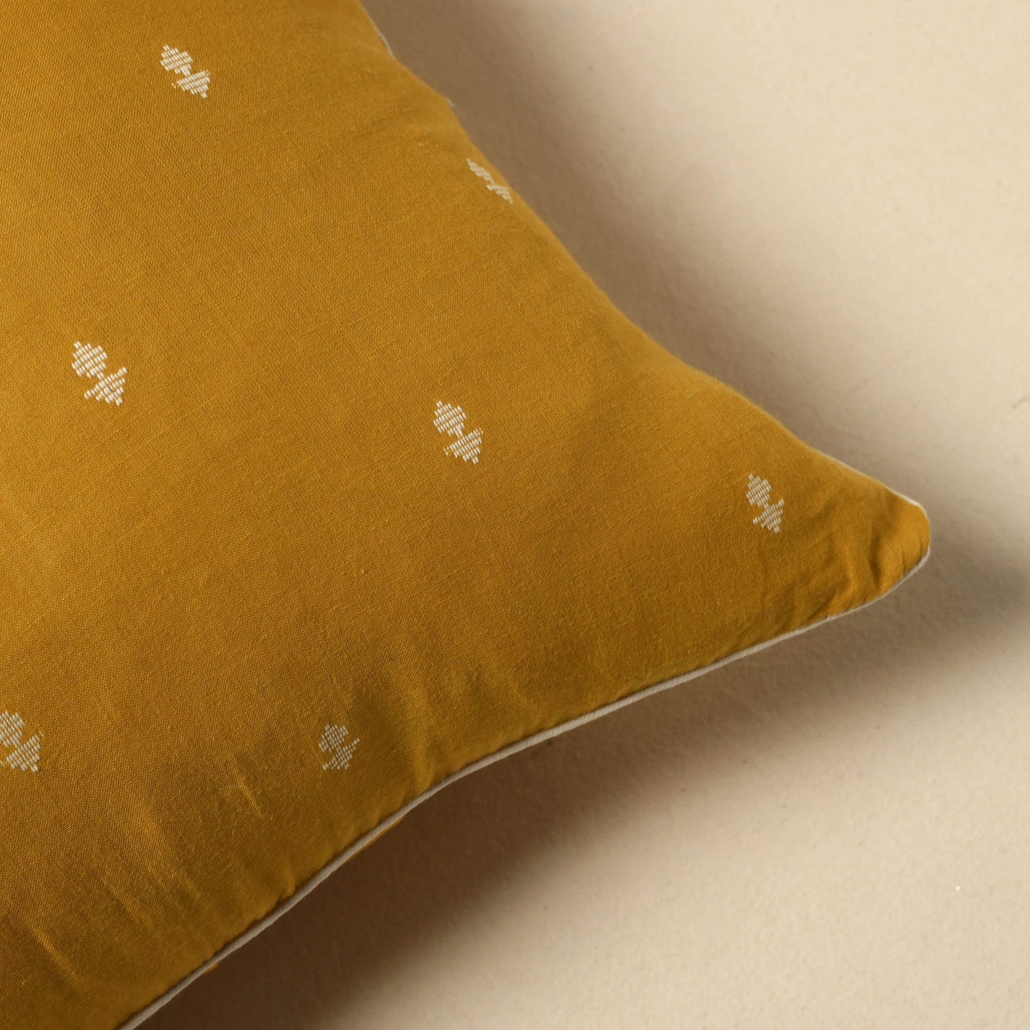 Jacquard weave cushion cover 41 - handcrafted