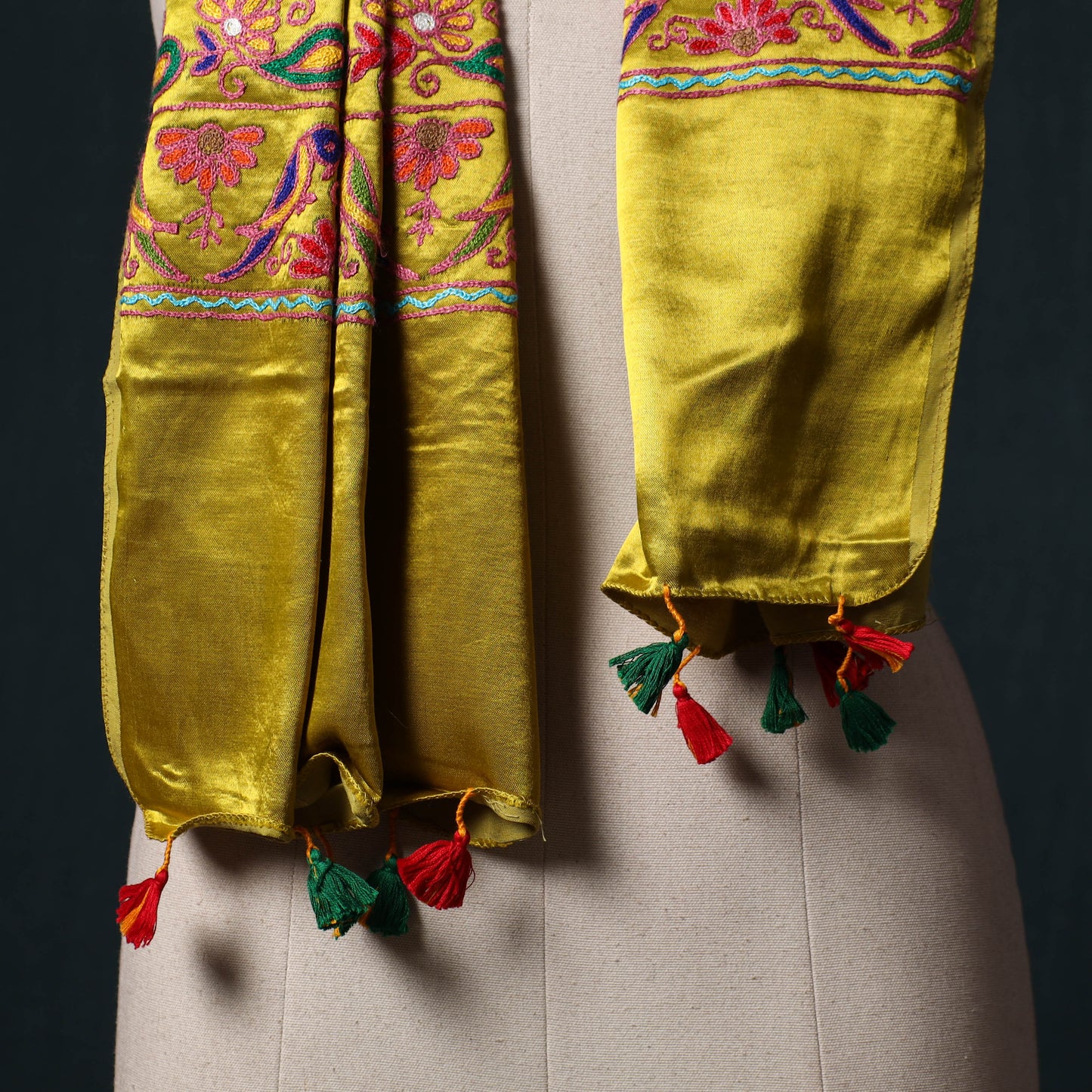 Kutch aari hand embroidery mashru silk stole 56