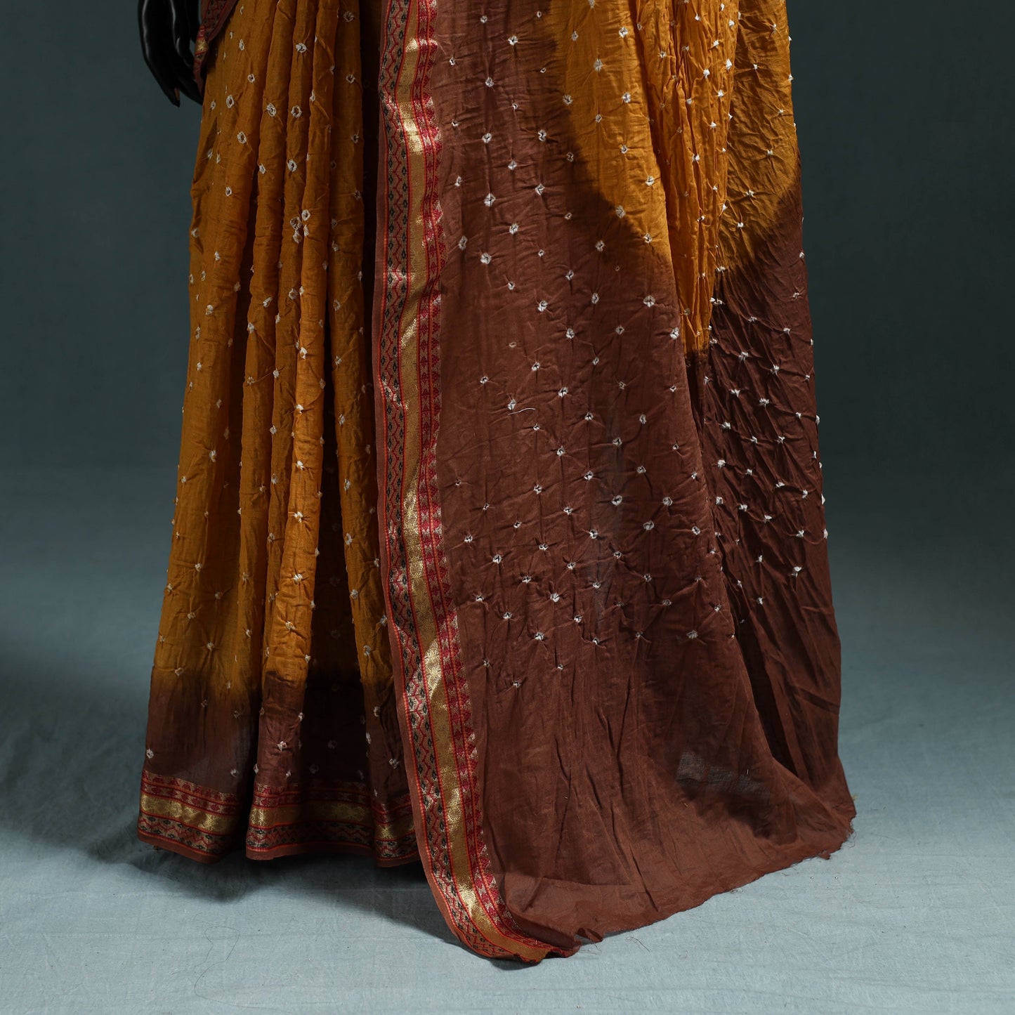 Kutch bandhani tie-dye cotton saree with blouse piece 01