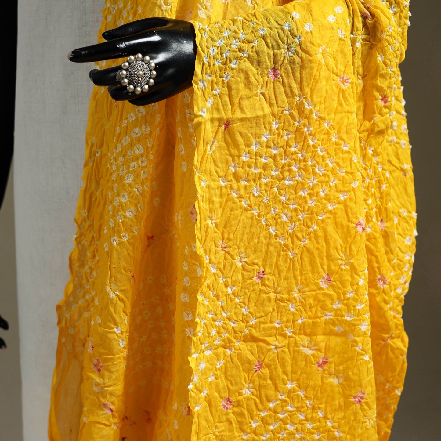 Kutch tie-dye mul cotton bandhani dupatta 11 - handcrafted
