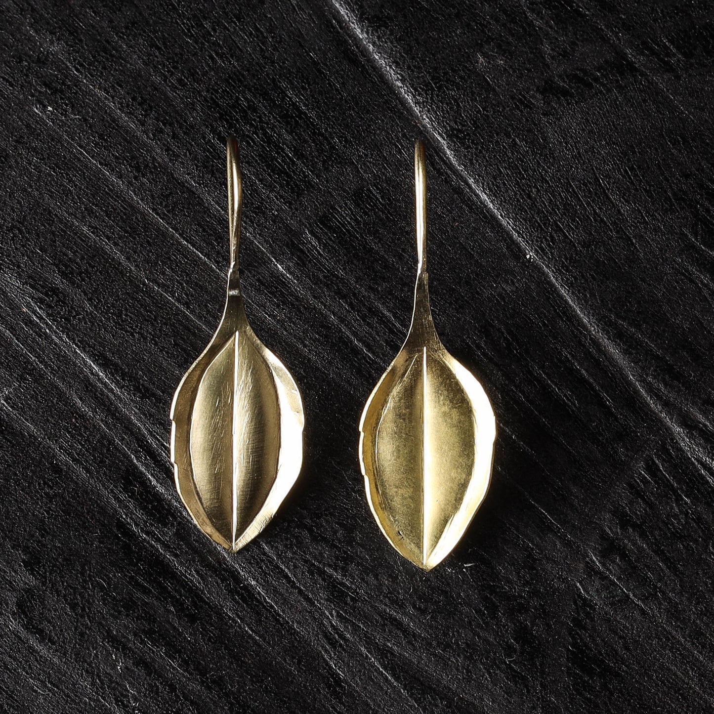 Lotus leaf - dokra brass handcrafted hook earrings 08
