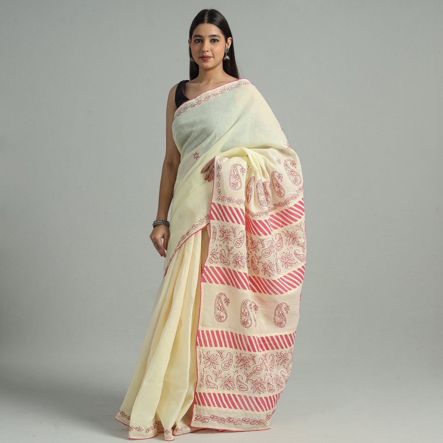 Lucknow Chikankari Hand Embroidery Cotton Saree 05 Online