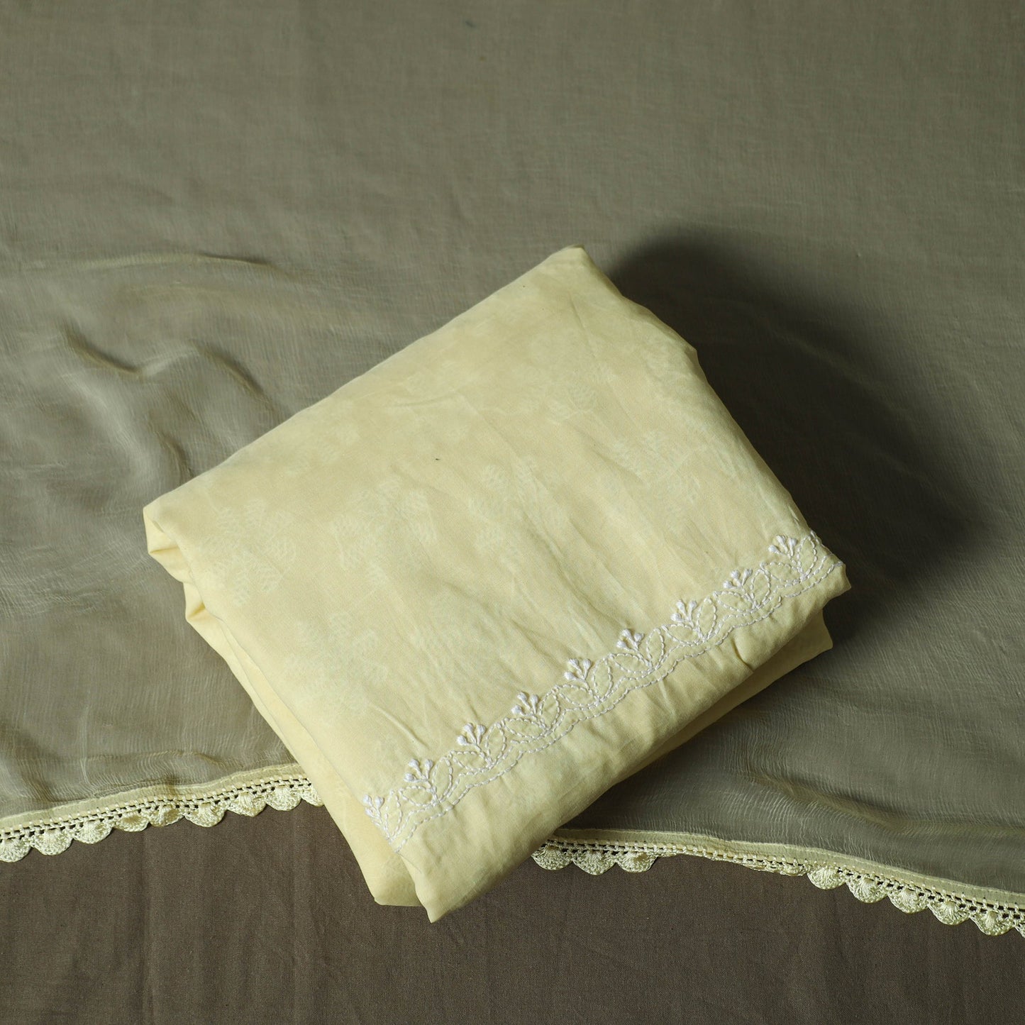 Lucknowi hand embroidered cotton chikankari 3pc unstitched