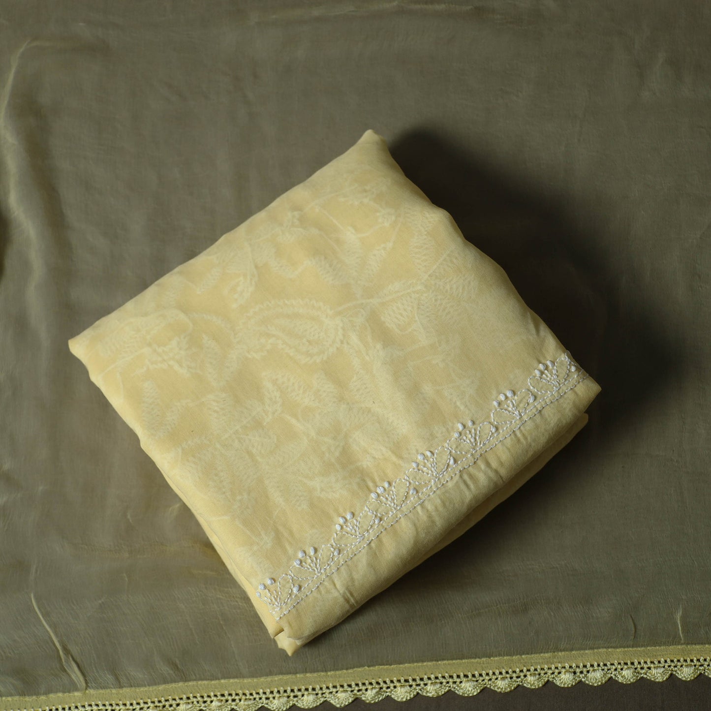 Lucknowi hand embroidered cotton chikankari 3pc unstitched
