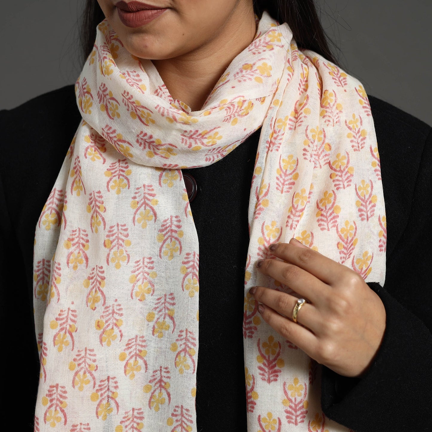 Yellow - pure wool sanganeri stole 11 - handcrafted