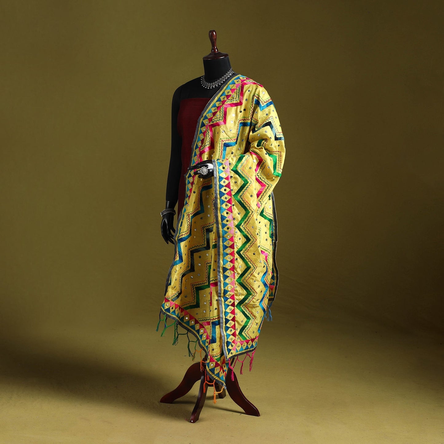 Ranihati chanderi silk zig zag hand embroidery dupatta 35