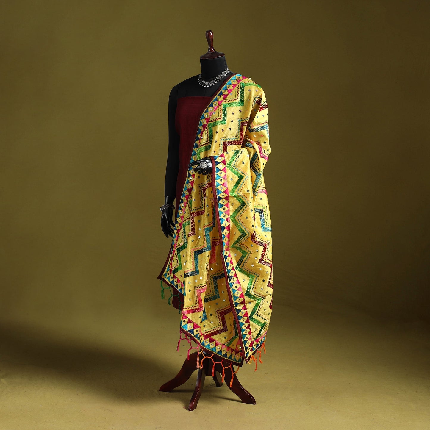 Ranihati chanderi silk zig zag hand embroidery dupatta 42