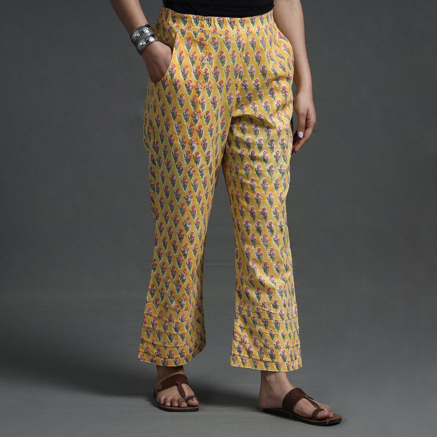 Buy Sanganeri Block Printed Cotton Elasticated Palazzo Online at iTokri.com