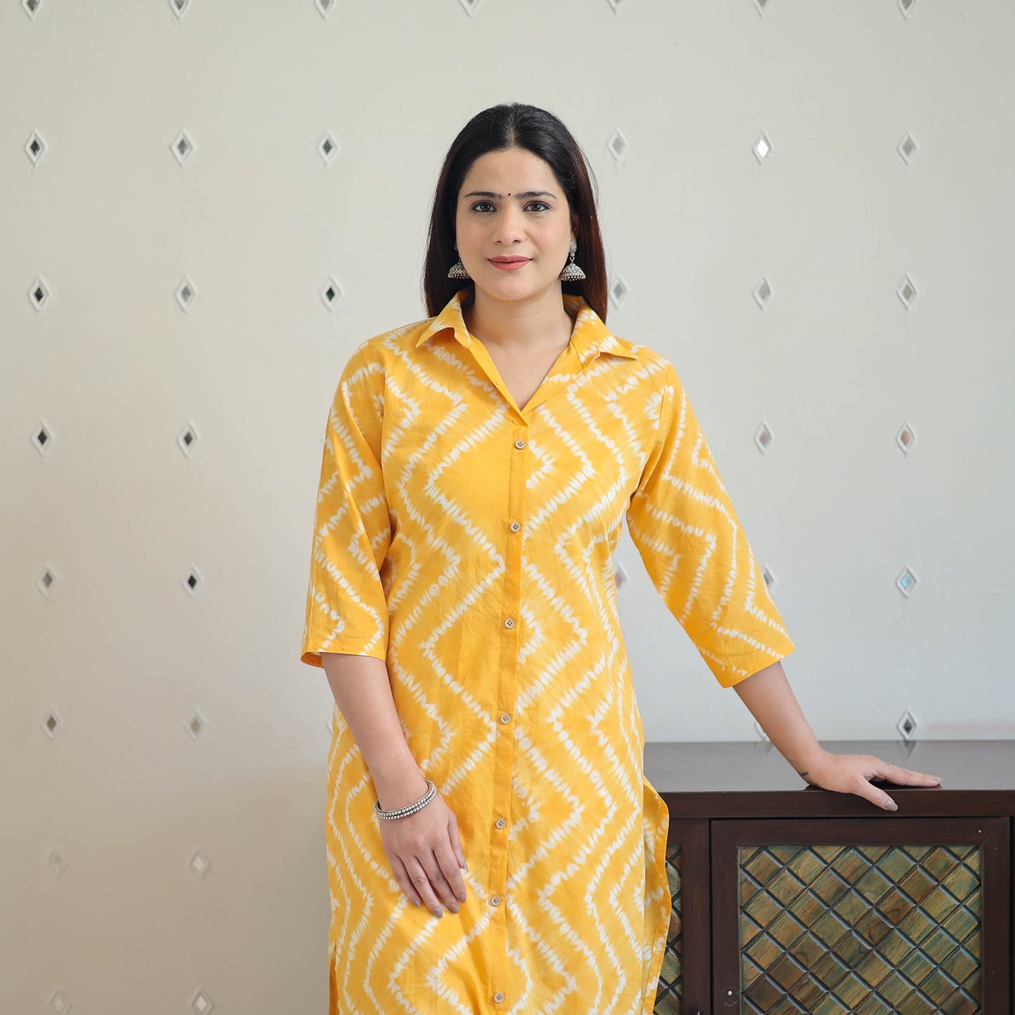 Buy Yellow Tie & Dye Cotton Straight Shibori Kurta for Women