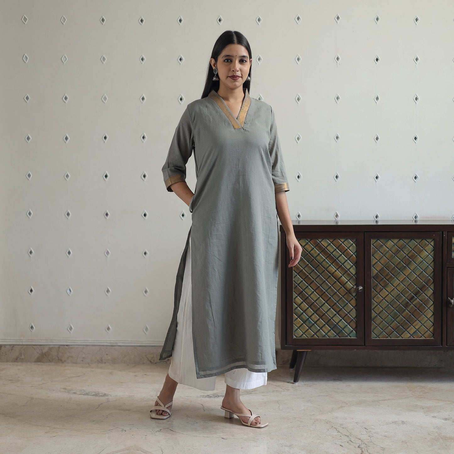 Buy Zahira Grey Mangalagiri Cotton Kurta