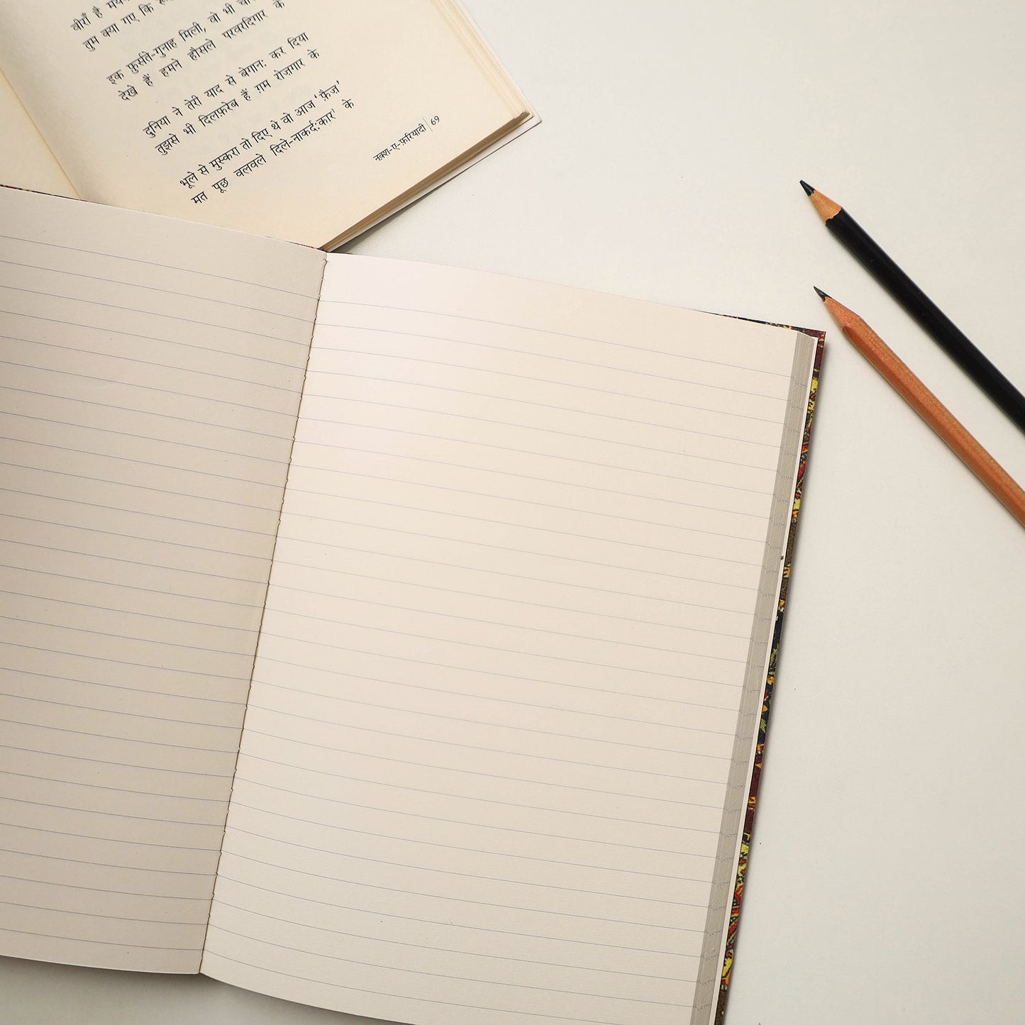 Buy Floral Printed Handmade Elastic Closure Notebook Online at iTokri.com