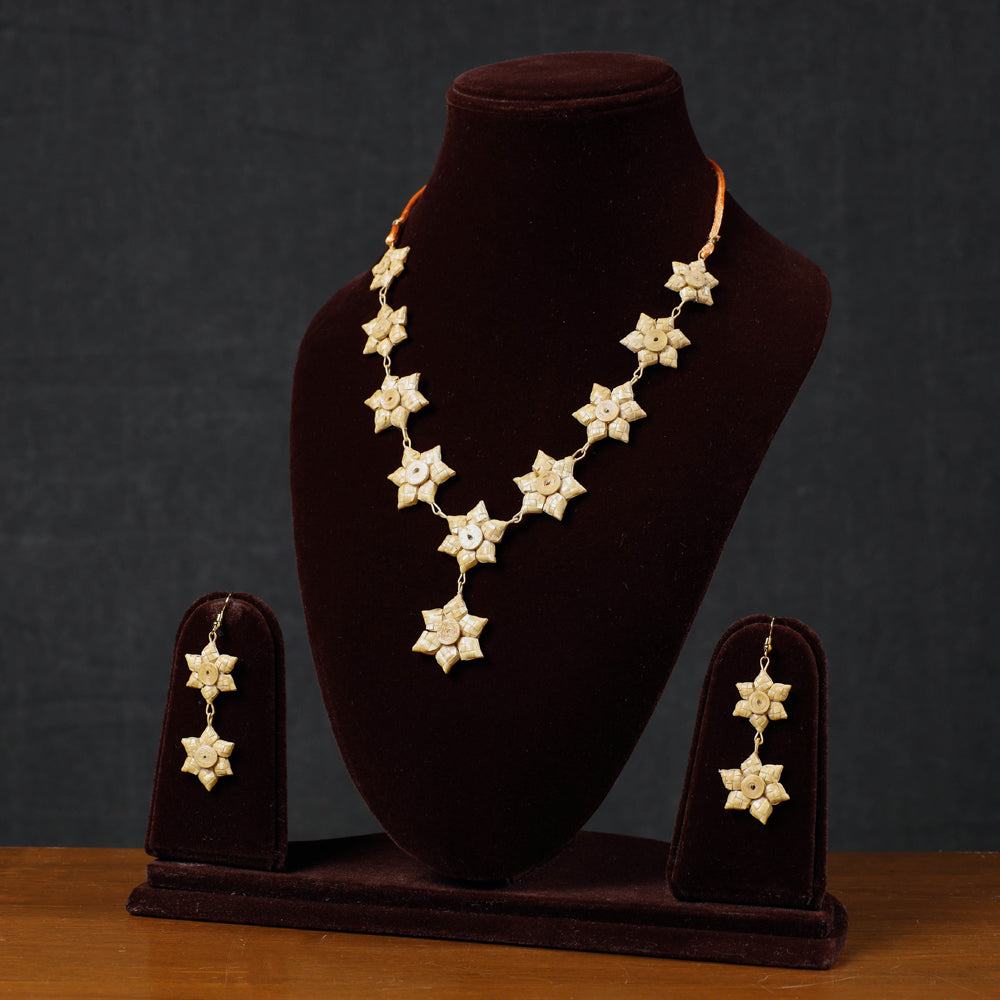 Handcrafted Bamboo Necklace Set by Daya Patki