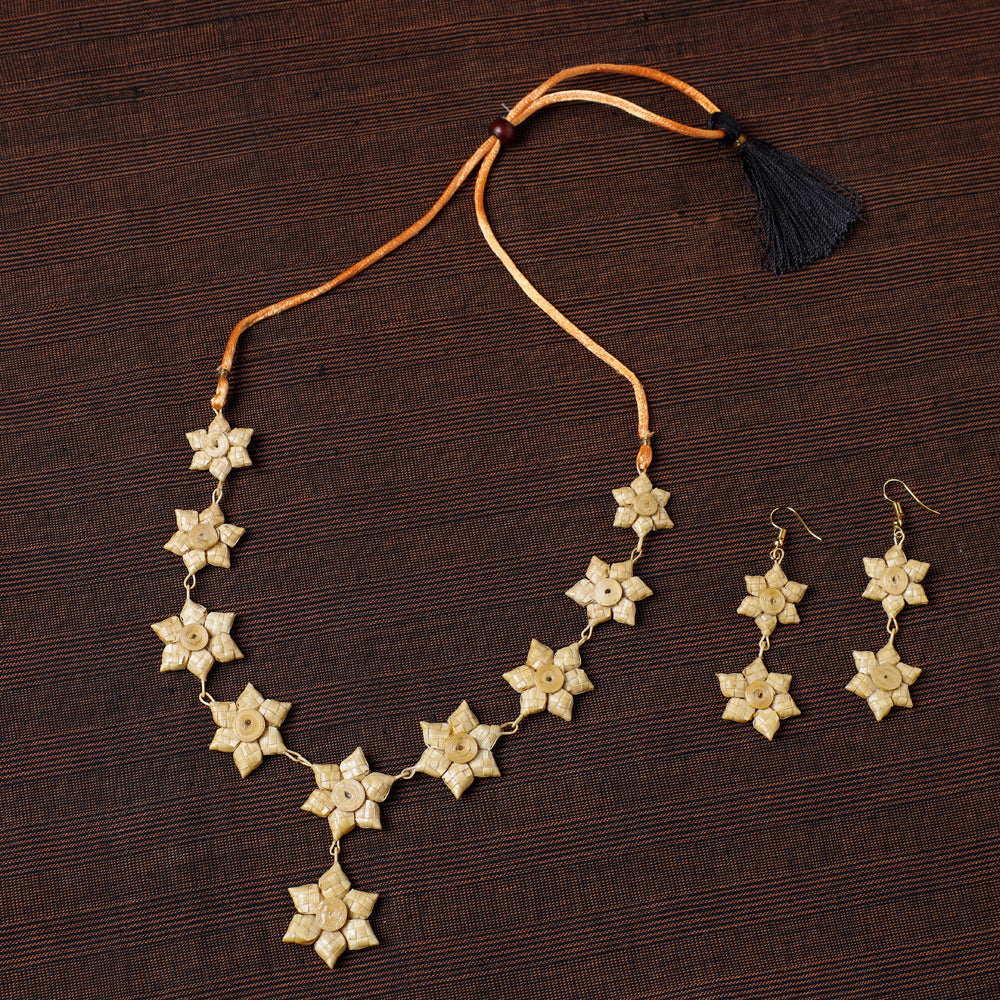 Handcrafted Bamboo Necklace Set by Daya Patki