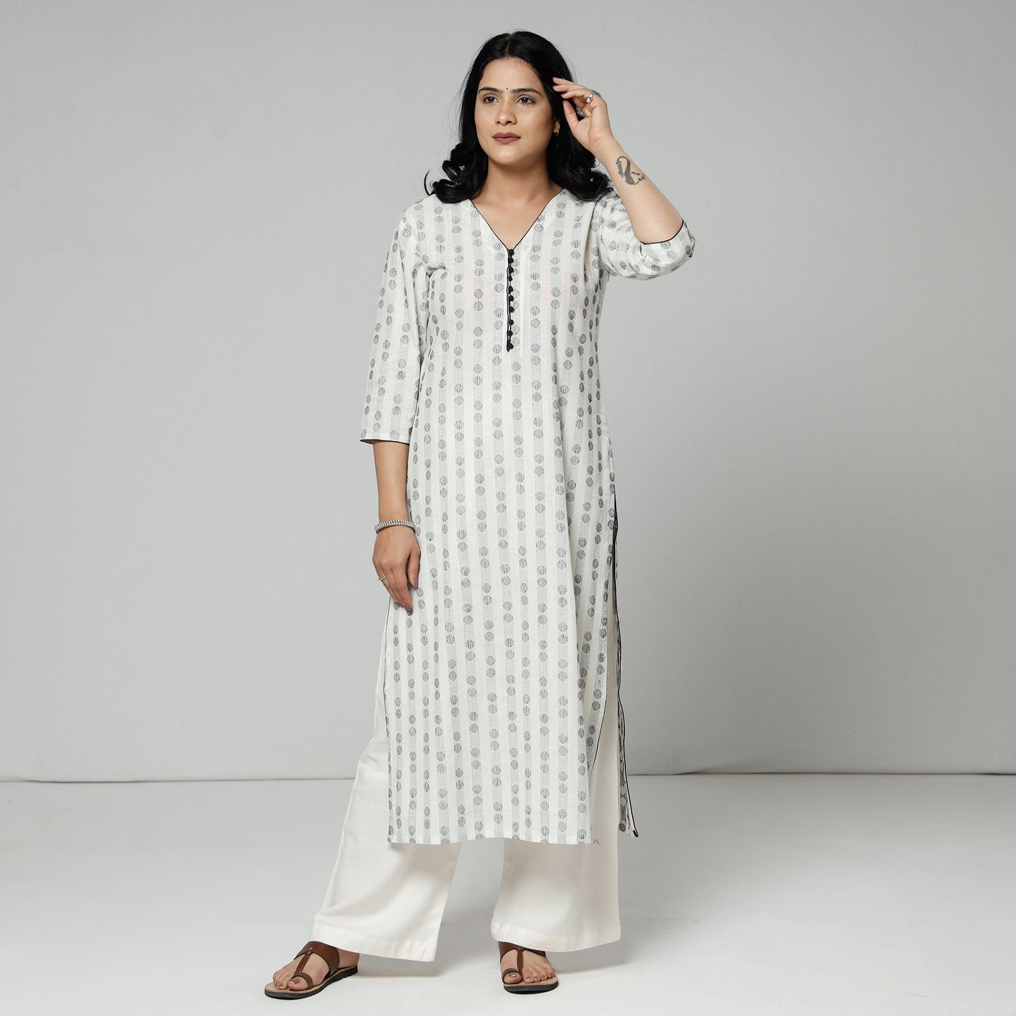 Buy Jacquard Cotton Long Kurta Online l iTokri.com