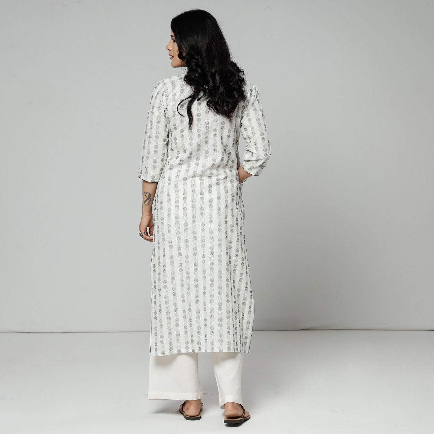 Buy Jacquard Cotton Long Kurta Online l iTokri.com