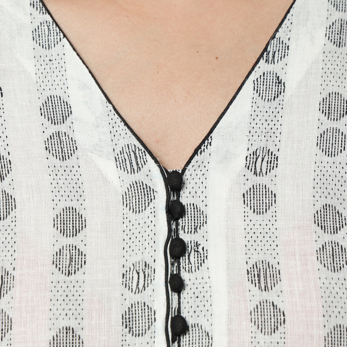 Buy Jacquard Cotton Long Kurta Online l iTokri.com