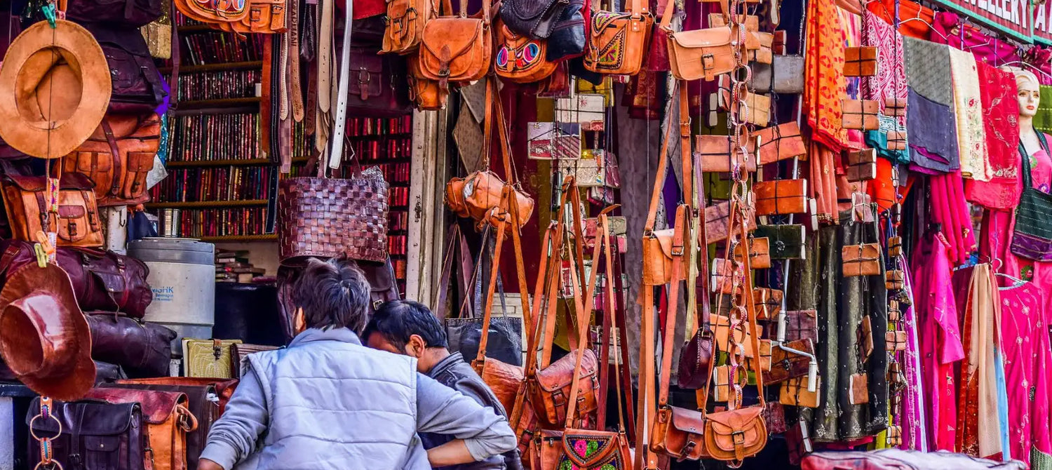 Mumbai Market (image credit:- pinkvilla)