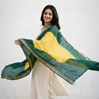 Bandhani dupattas