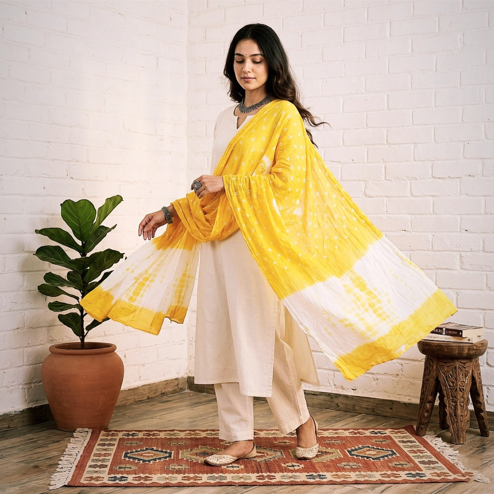 Bandhani dupattas