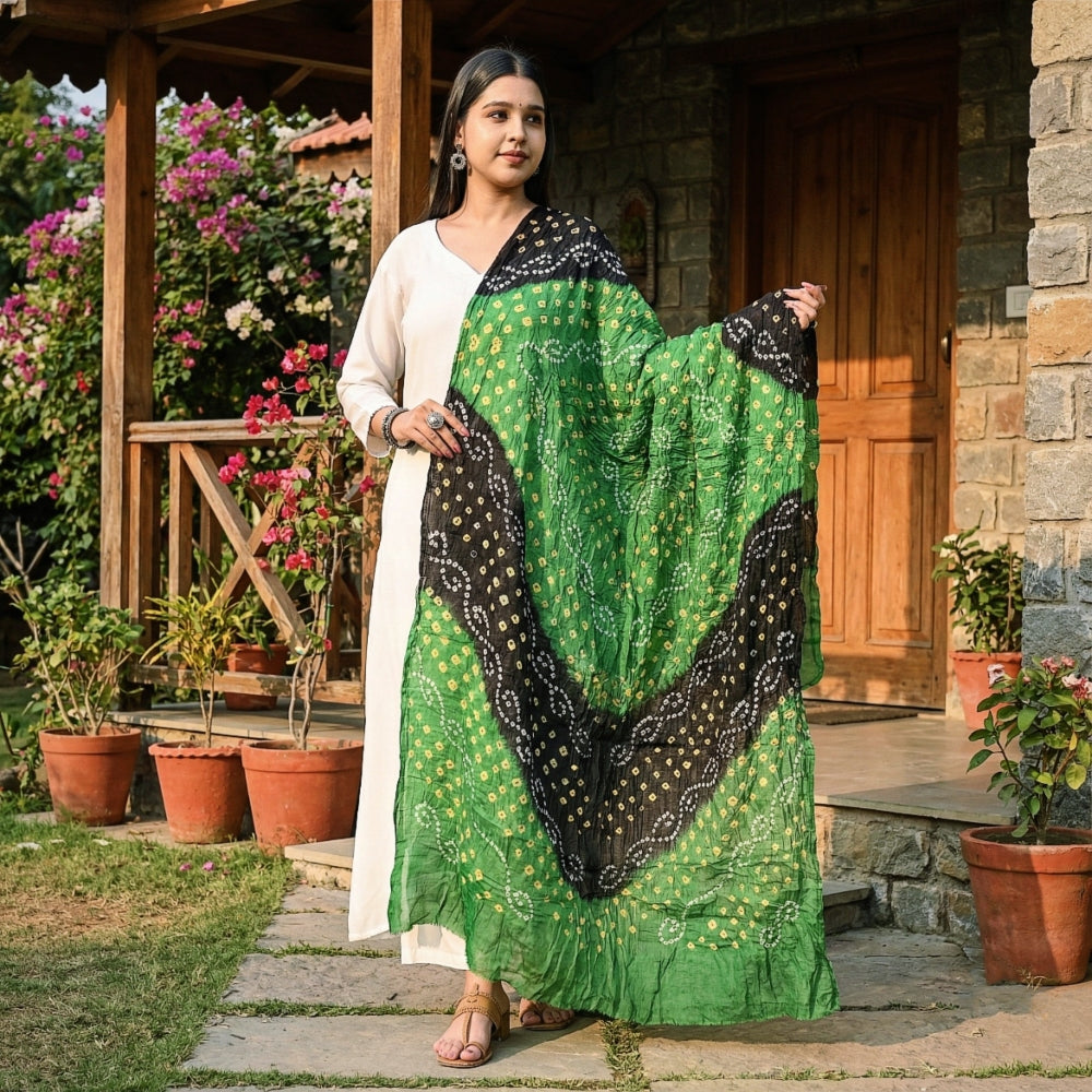 Bandhani dupattas