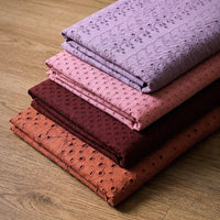 iTokri Plain Fabrics. Plain fabrics remain evergreen, as can wear them on any occasion. iTokri provides you with the best quality of Handloom Plain Fabric and Plain Silk Fabric.