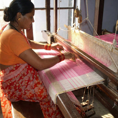 Maheshwari weaving