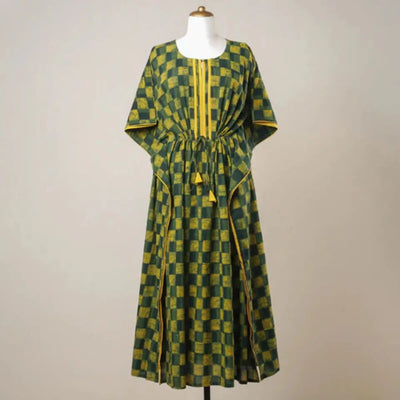 Handcrafted apparels by the saffron saga