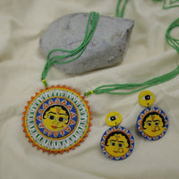 Handpainted madhubani jewelry by fudakti