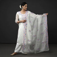 Holi gifts