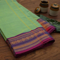 itokri kanchipuram fabrics. Brilliantly woven fabric, kanchi cotton is the glory of the city of Kanchipuram in Tamil Nadu.