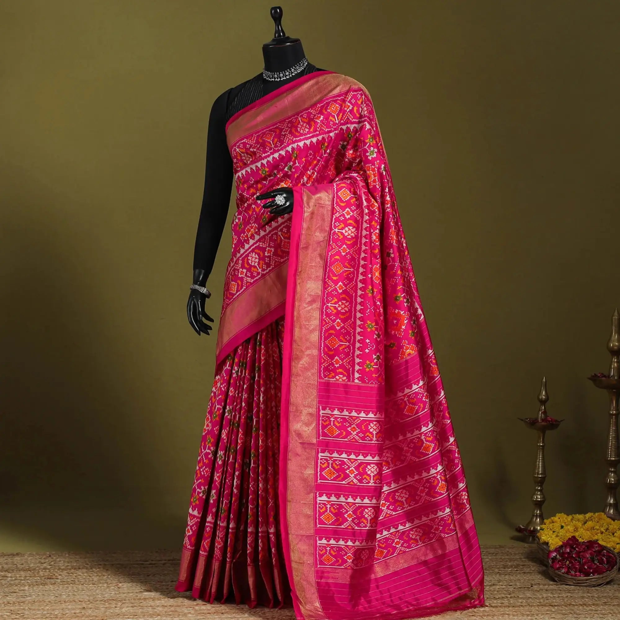 Cotton & Silk Pink Handloom Sarees Online | iTokri