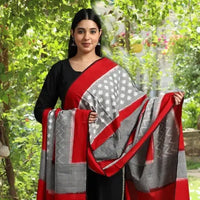 Pochampally ikat dupattas