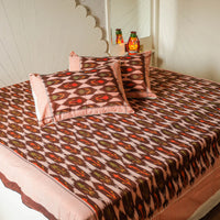 Pochampally ikat weaving