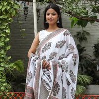 Screen prints dupattas