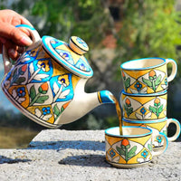 Tea pots