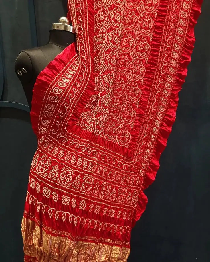 shikari bandhani saree