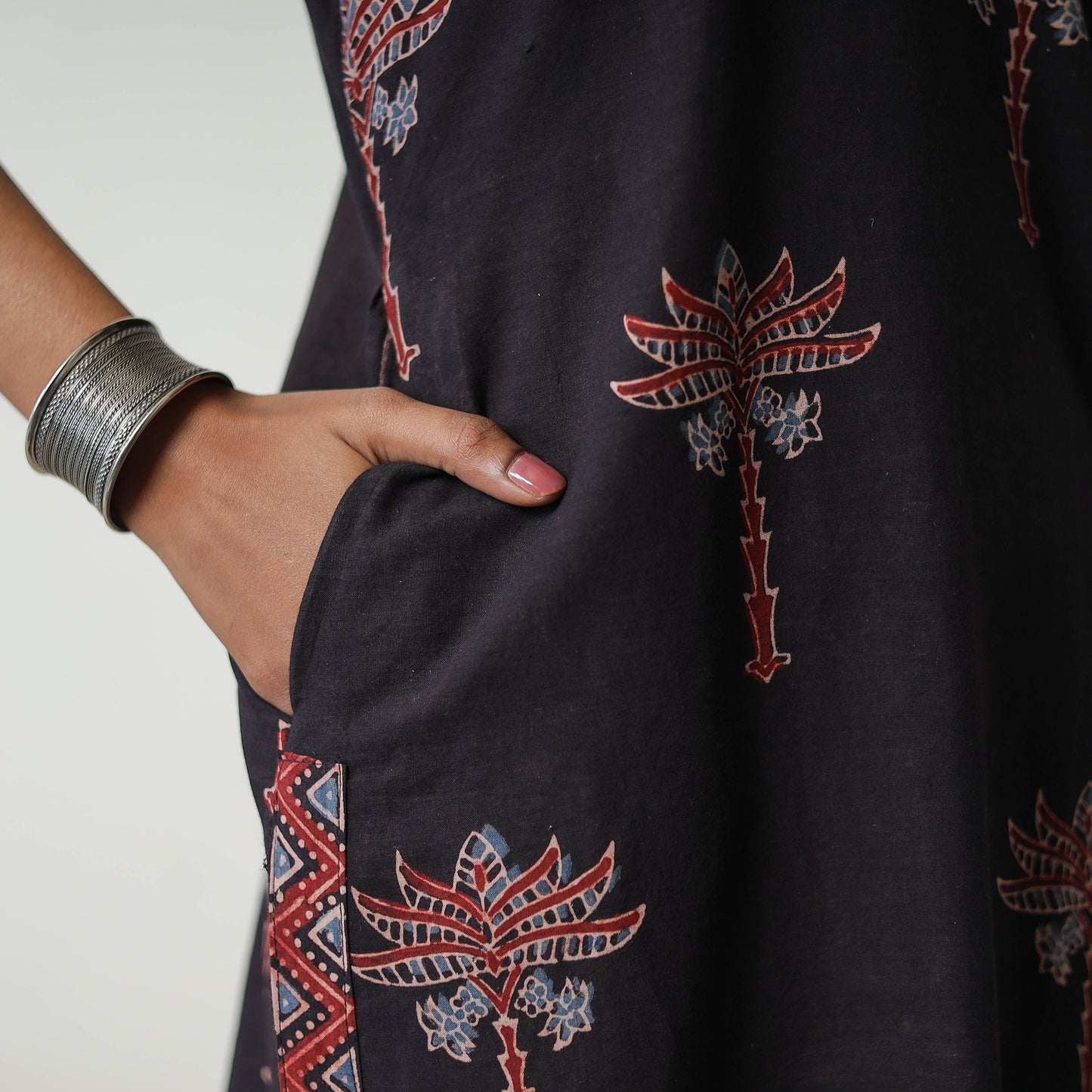 Black - Block Printed Cotton Straight Ajrakh Kurta 15