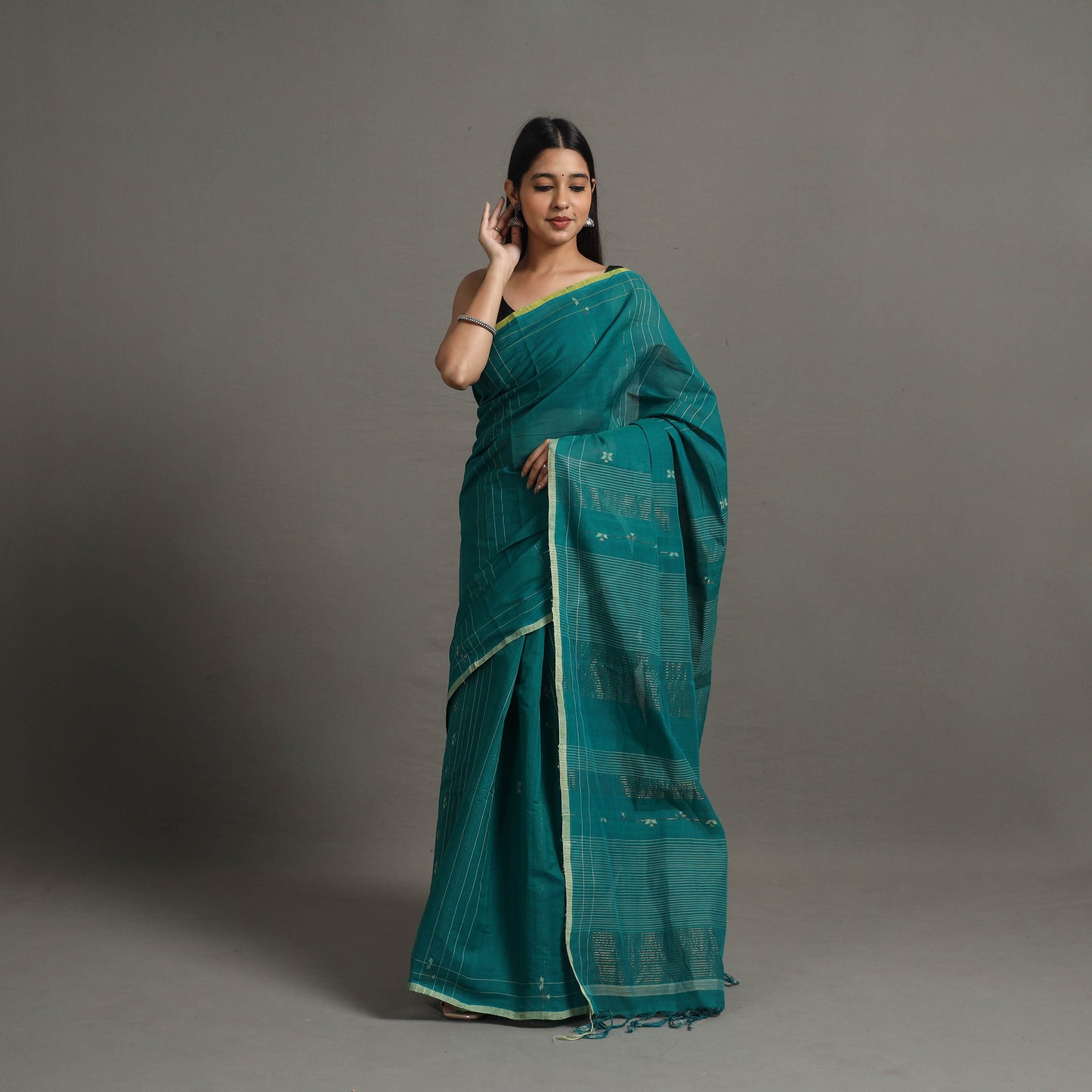 Green - Zari Tripatra Jamdani Cotton Handloom Saree 58