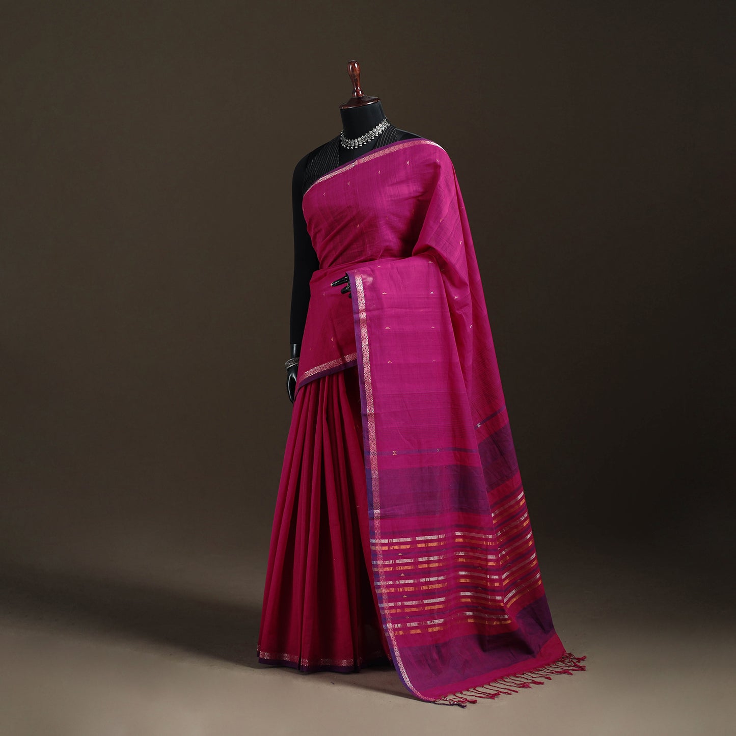 Godavari Jamdani Buti Pure Handloom Cotton Saree 02