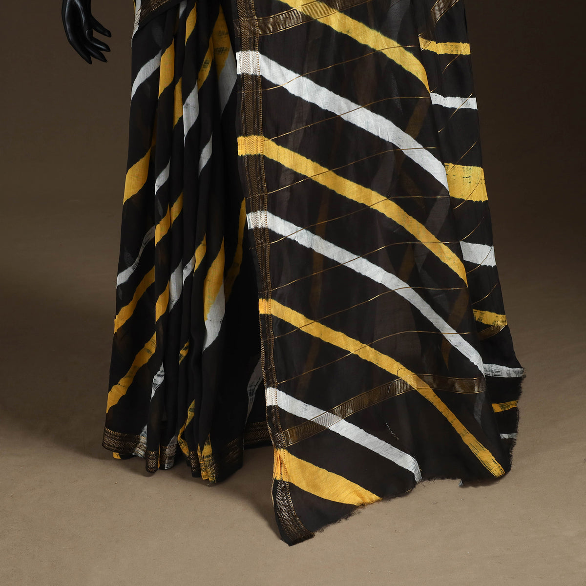 Chanderi Silk Leheriya Tie-Dye Saree with Zari Border 01