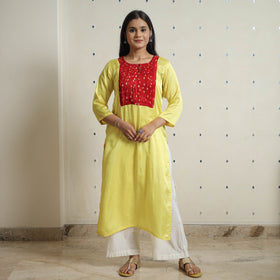  Plain Modal Silk Straight Kurta with Bandhani Pintuck Patchwork 02 