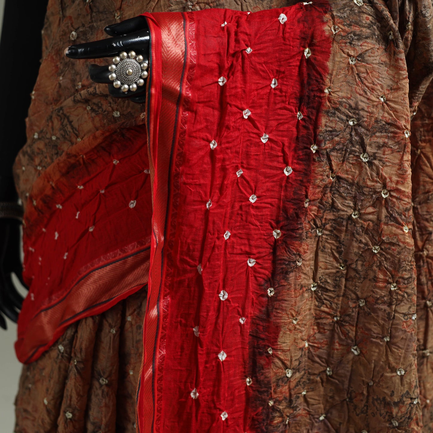 Kutch Tie-Dye Shibori Bandhani Cotton Saree with Blouse Piece 33