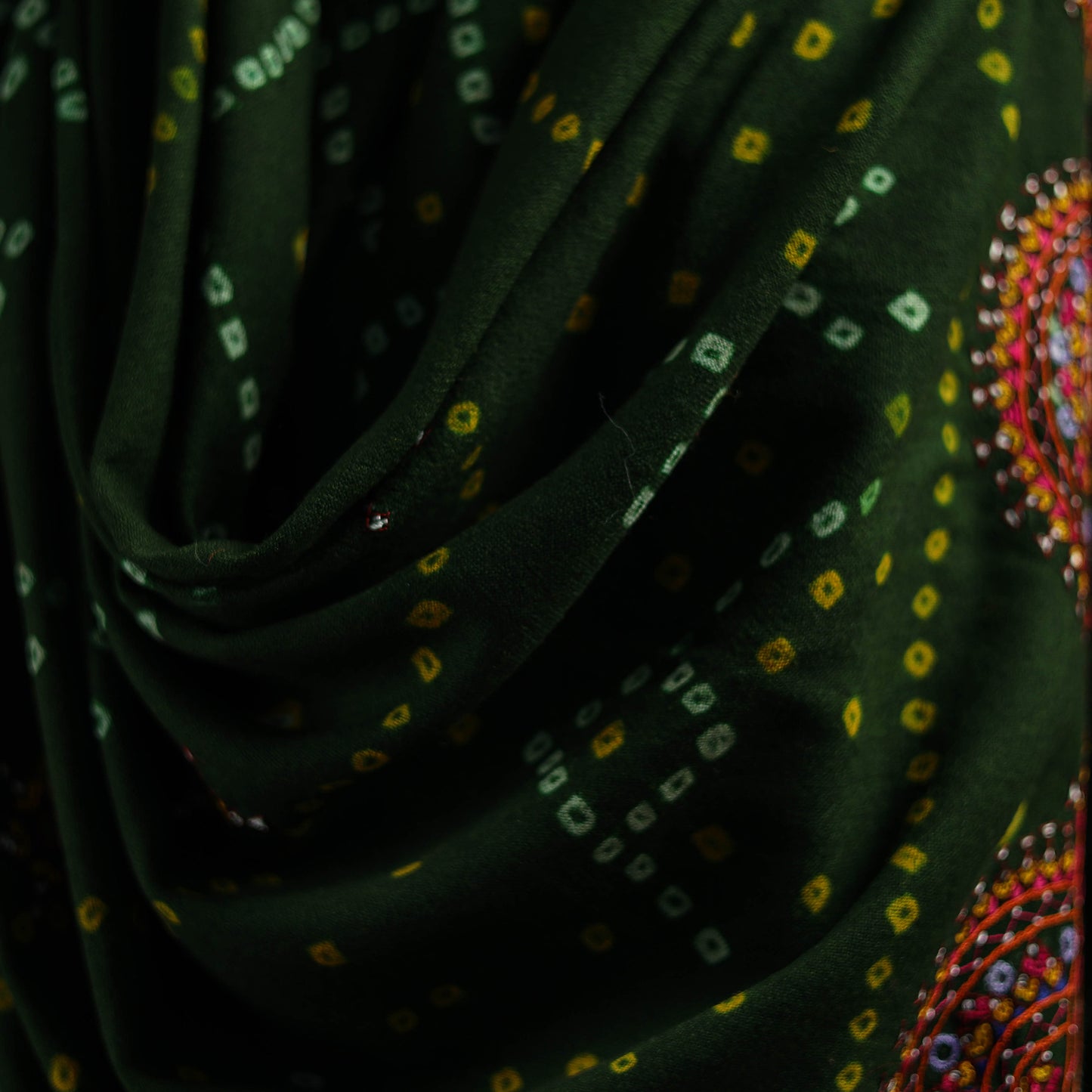 Kutch Bandhani Handwoven Neran Hand Embroidery Merino Wool Shawl 62