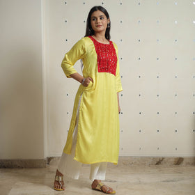  Plain Modal Silk Straight Kurta with Bandhani Pintuck Patchwork 02 