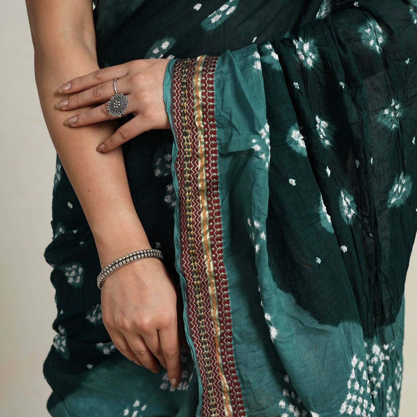 Green - Kutch Tie-Dye Cotton Bandhani Saree with Blouse Piece 24