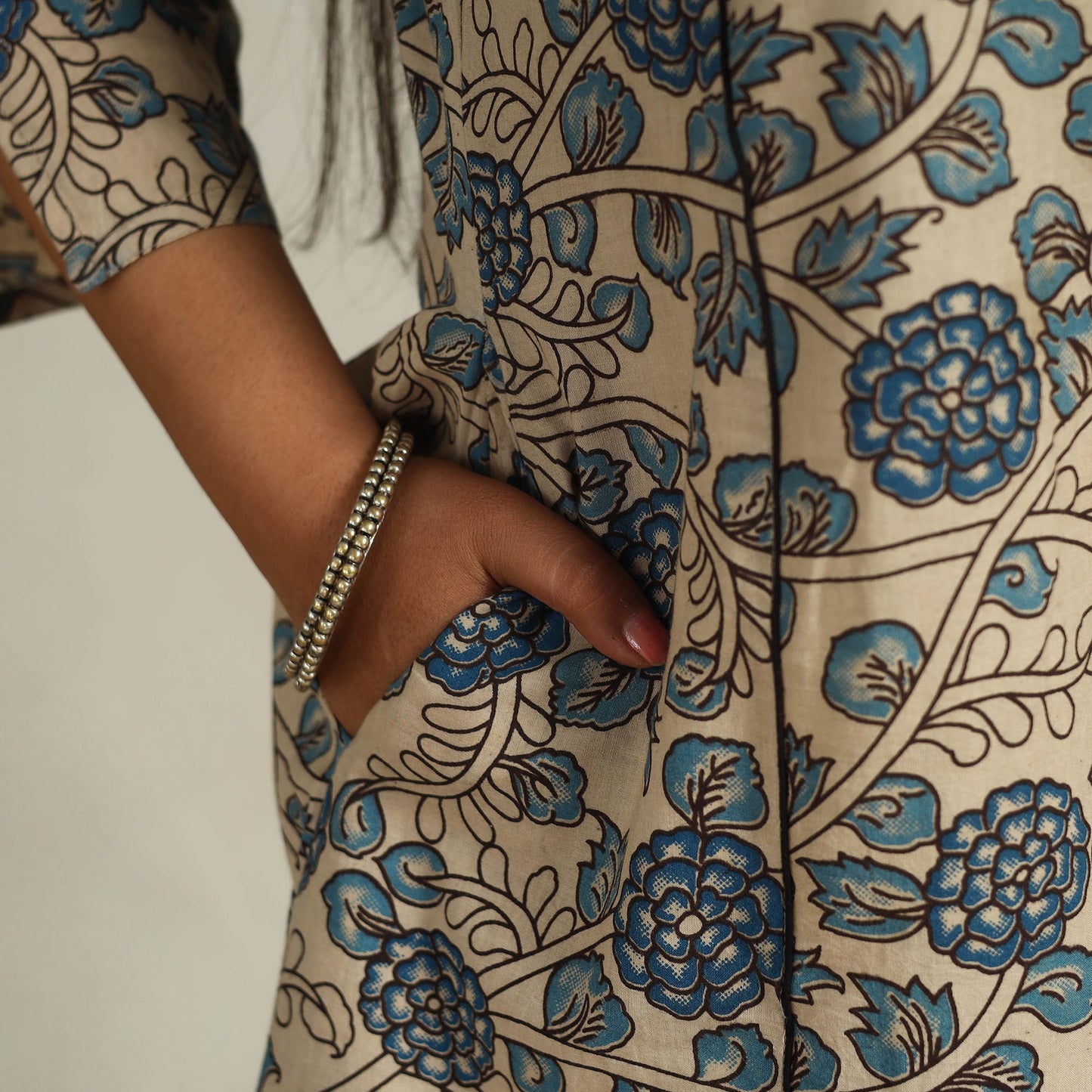 Beige - Printed Cotton A-Line Kalamkari Kurta 04
