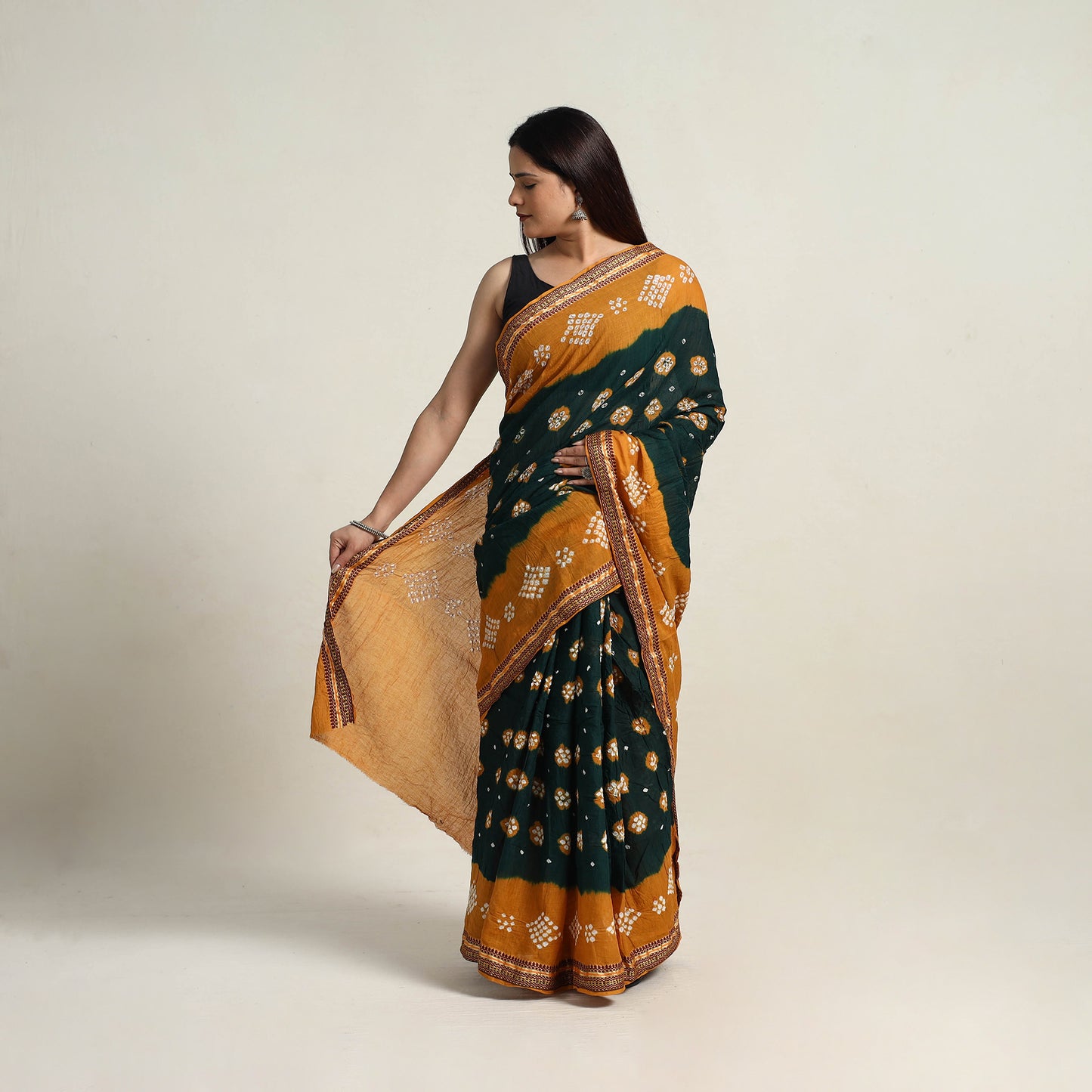 Green - Kutch Tie-Dye Cotton Bandhani Saree with Blouse Piece 25