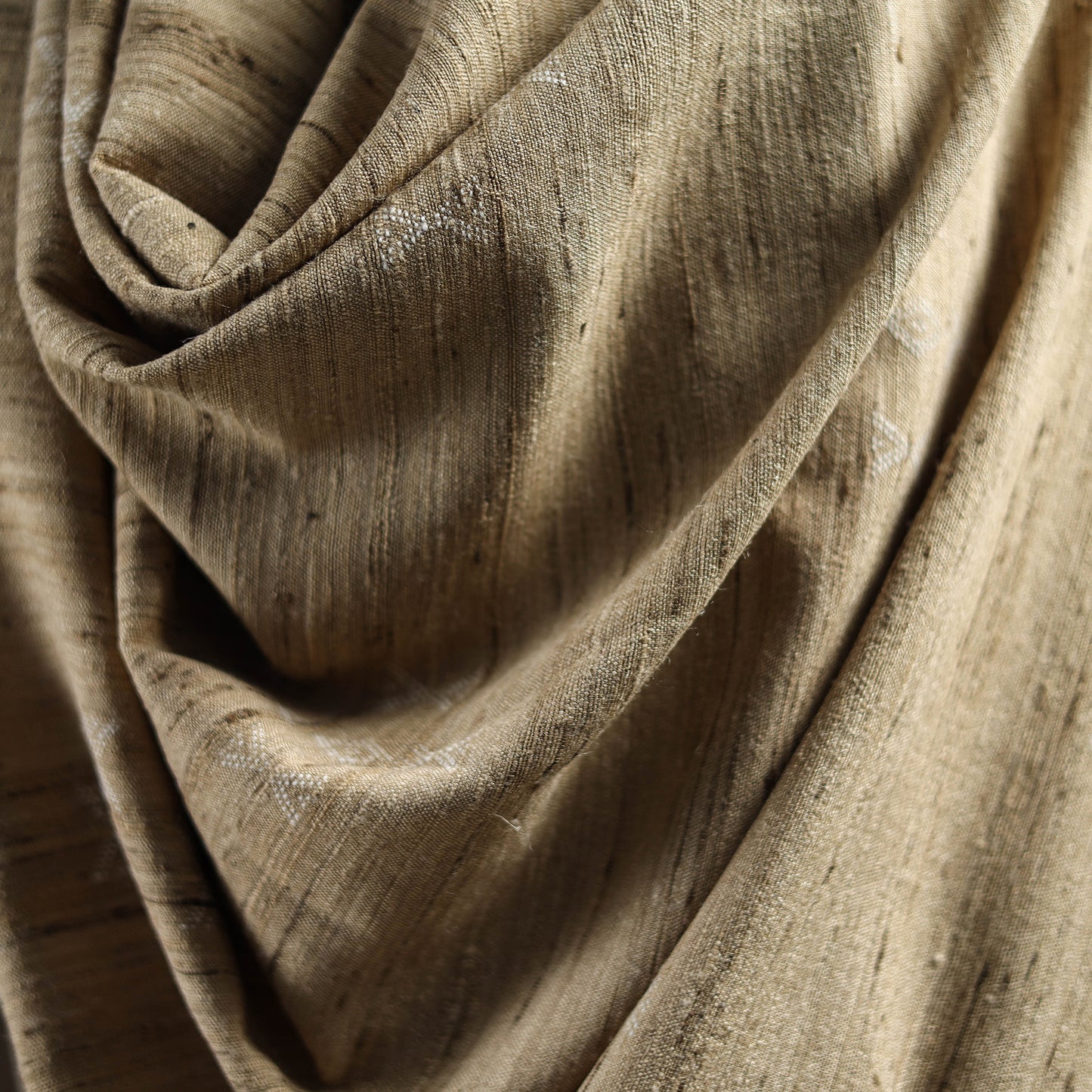 Kutch Bhujodi Handspun Handwoven Merino Wool x Katia Silk Chomuk Buta Shawl 01